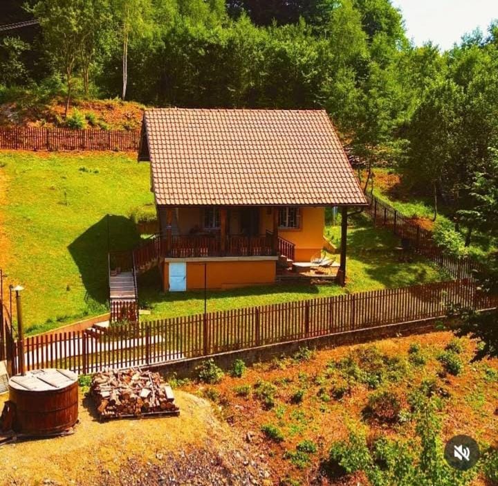 Vila Povlen 1979 Tradition, Nature, Homemade Breakfast & Dessert Villa in Zlatibor District, Serbia