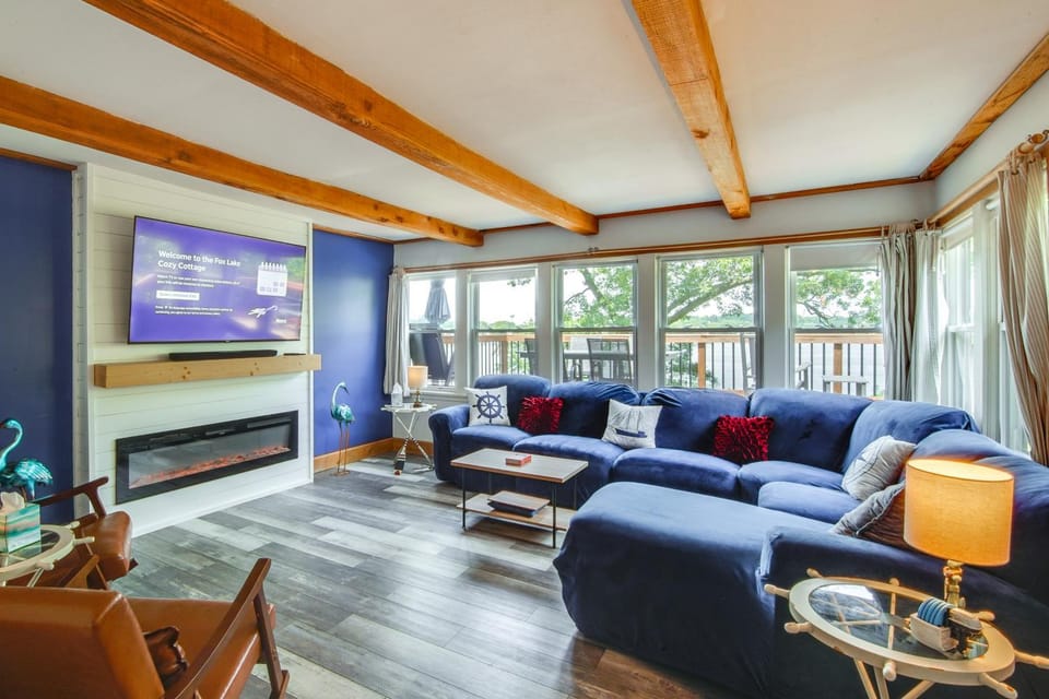 Waterfront Fox Lake Vacation Rental w/ Fire Pit! House in Fox Lake