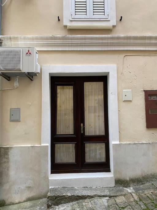'Round the Corner Apartment in Piran