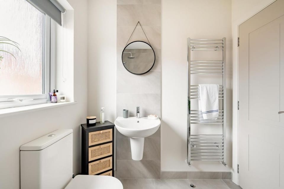 Double Room in Luxury High Trees Development Vacation rental in Northern Ireland