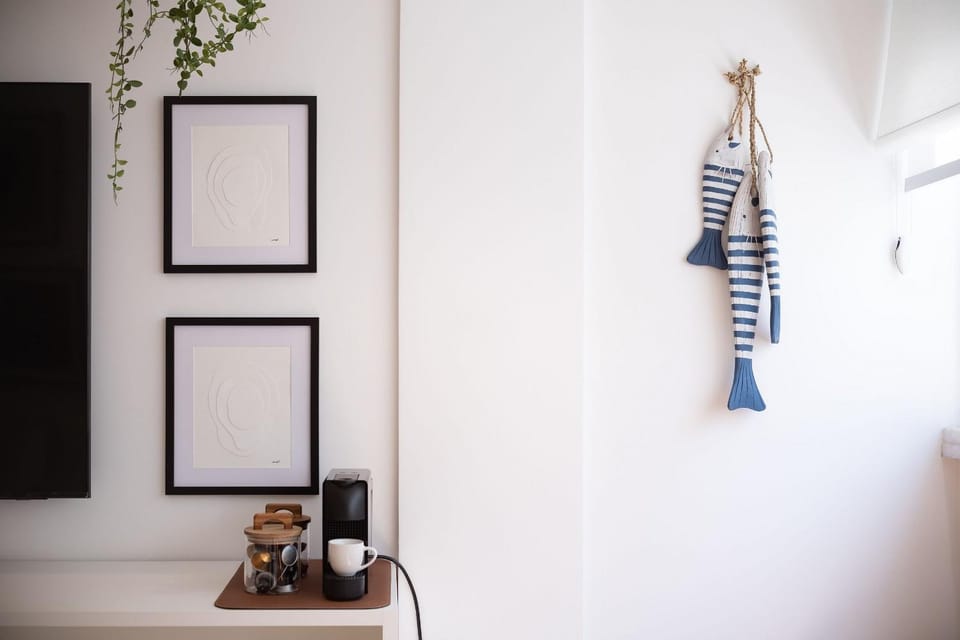 Leblon 2BR Apt 1 Min from the Beach - by Casapē Apartment in Rio de Janeiro