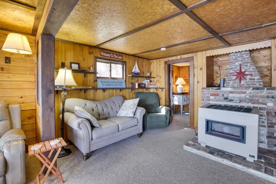 Rustic Poland Vacation Rental w/ Waterfront Deck! House in Oxford