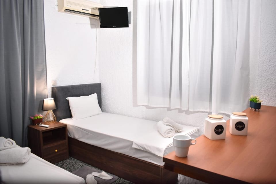 Bed, TV and multimedia