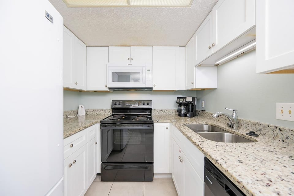 Phoenix I 1033 condo Apartment in Orange Beach