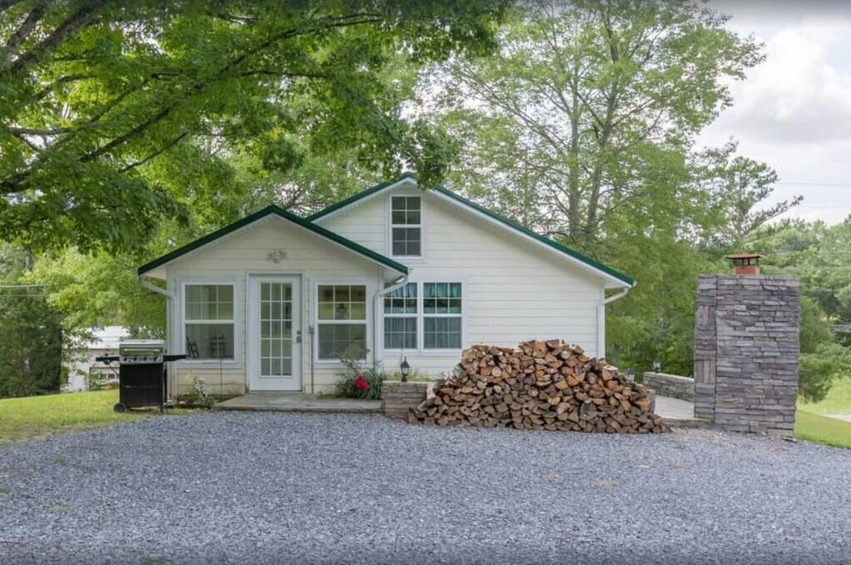 Property building, BBQ facilities