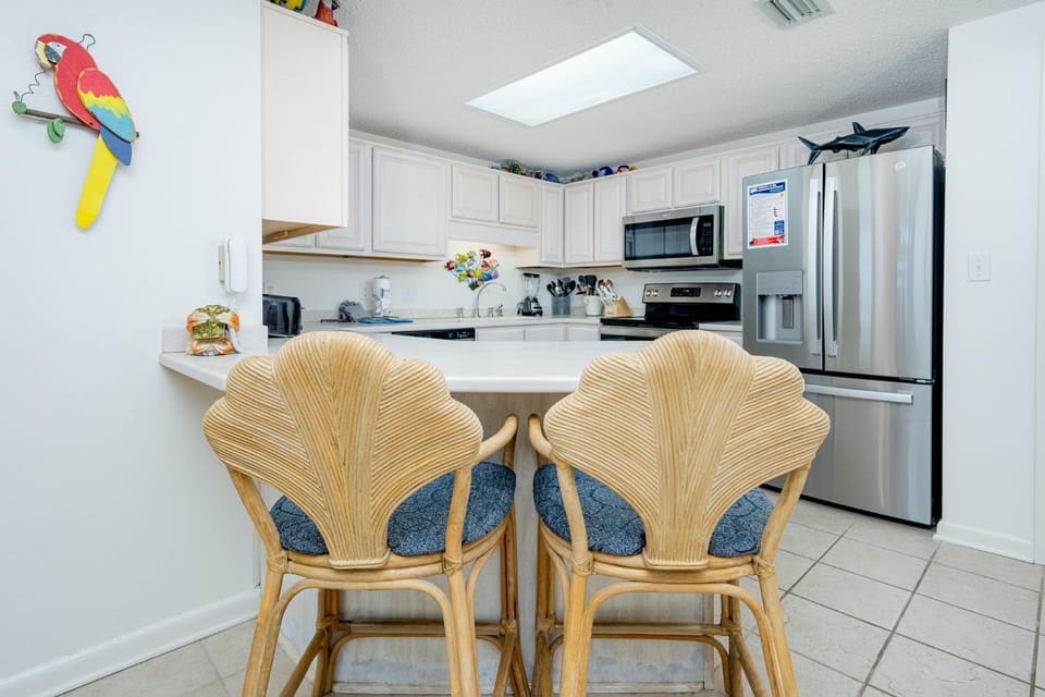 Phoenix X 404 Apartment in Ono Island