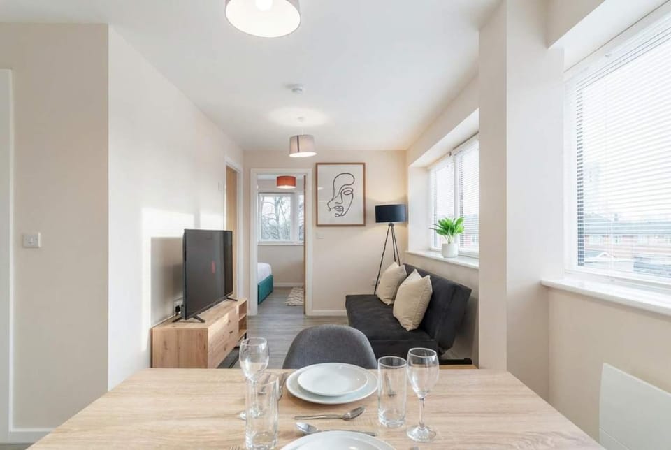 Fantastic 1 Bed Flat Manchester - Sleeps 3 Apartment in Salford