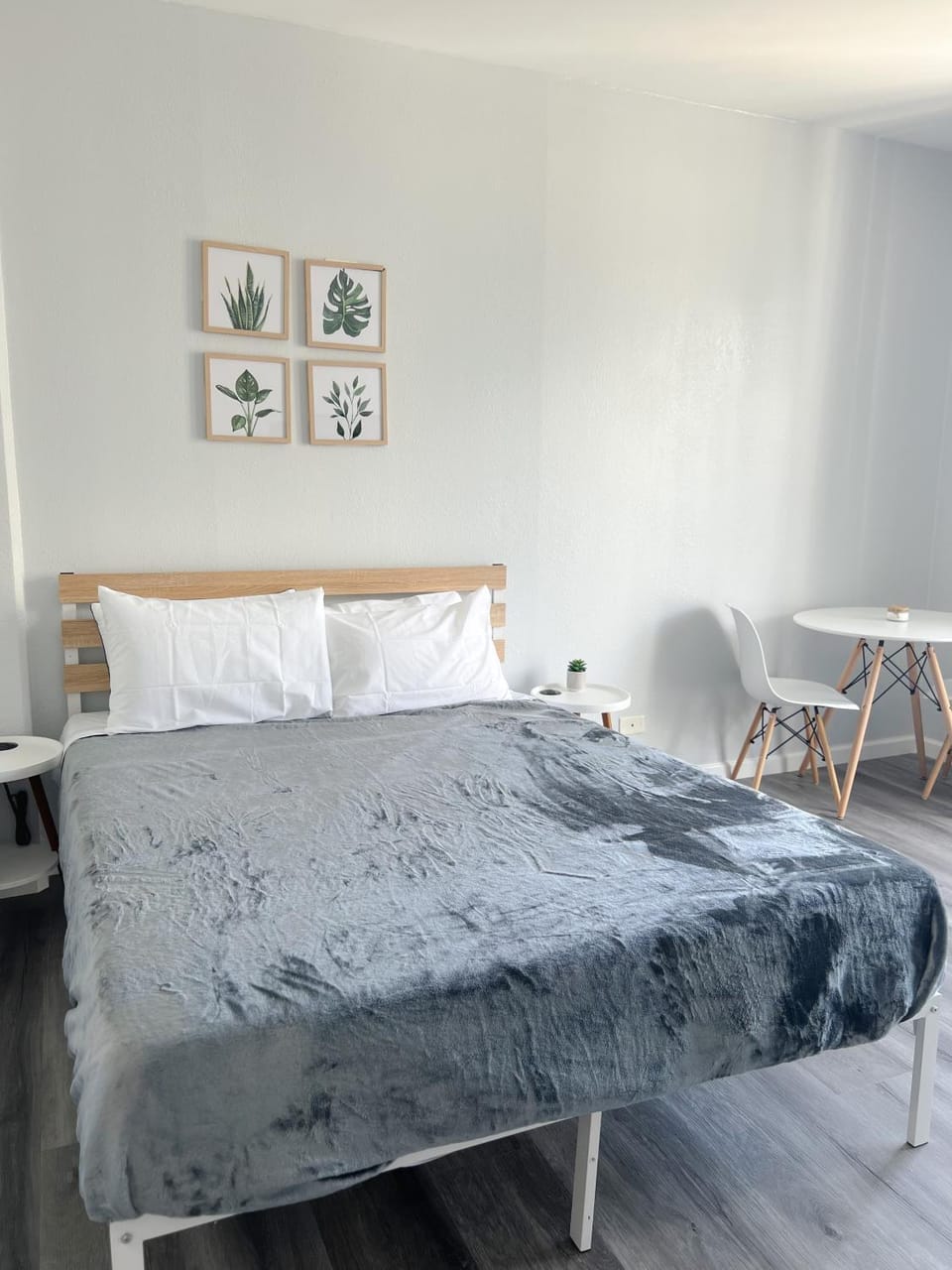 Refreshing Inn on The Park Studio Apartment in McCully-Moiliili