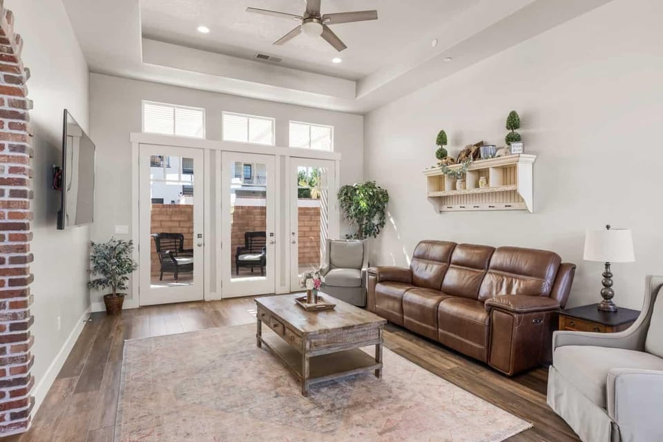 The Ella home House in Hurricane