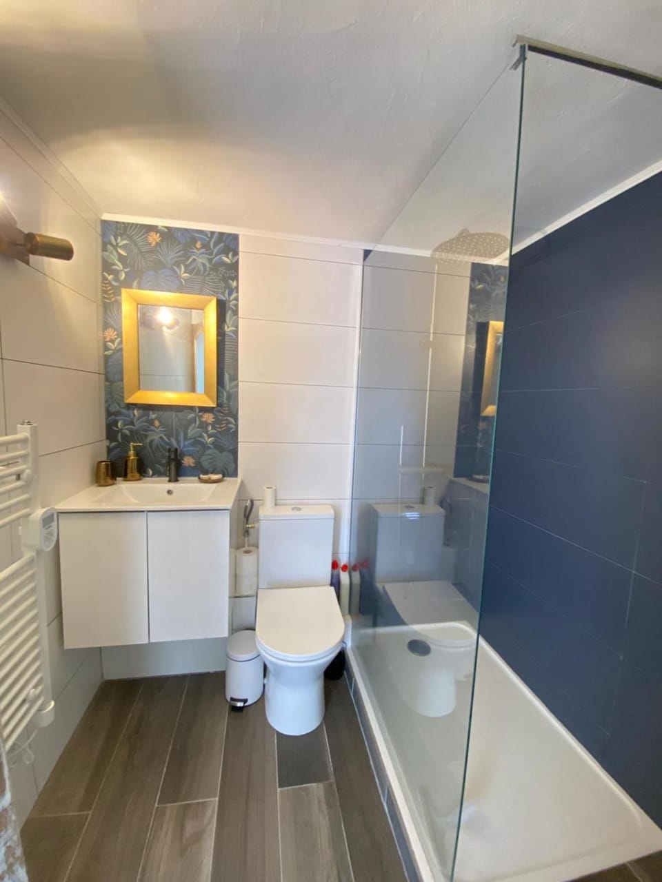 Shower, Bathroom