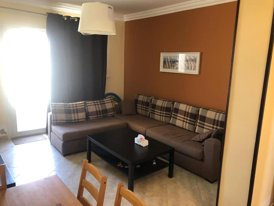 شاليه بقرية امواج الساحل الشمالي 3 غرف Amwaj North Coast 3 rooms Apartment in Egypt