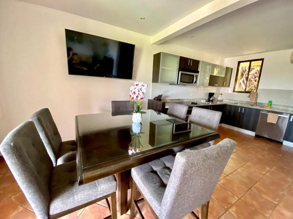 Modern Condo with a Rooftop Patio House in Coco