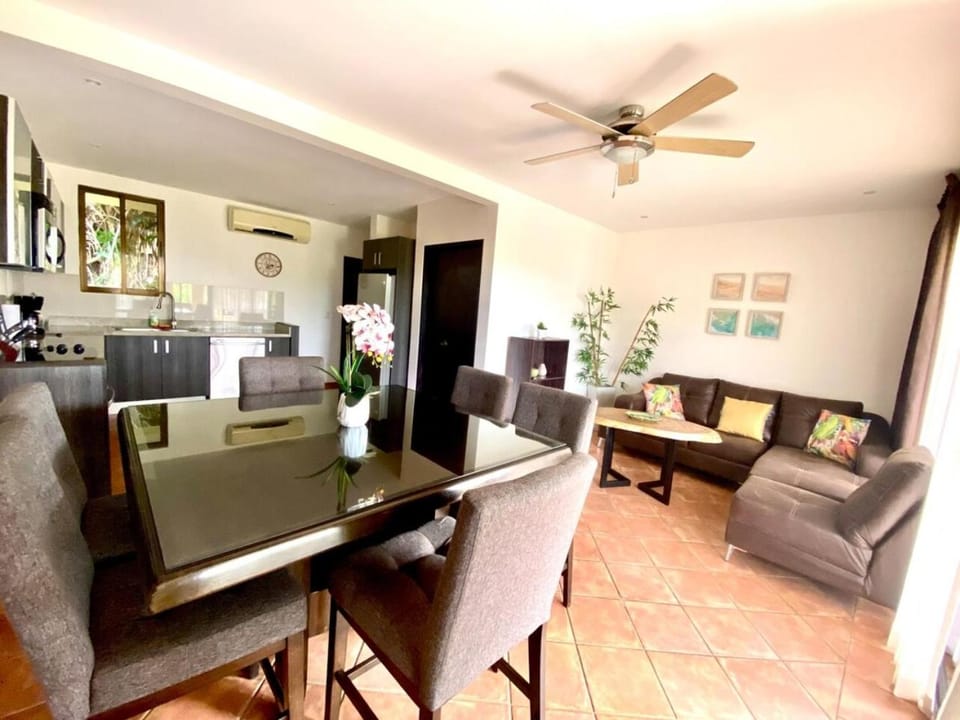 Modern Condo with a Rooftop Patio House in Coco