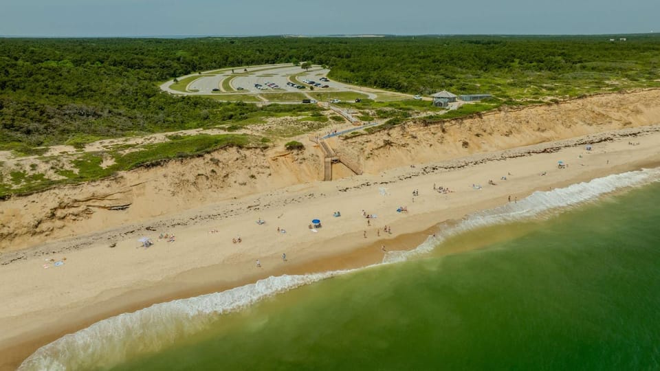 Family Compound walk to Downtown! House in Wellfleet