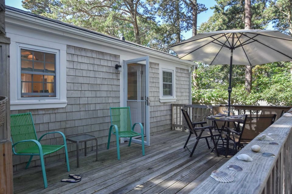 Cottage w Private Association Pool House in Wellfleet