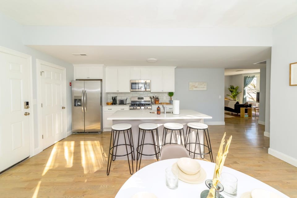 Living room, Dining area, kitchen