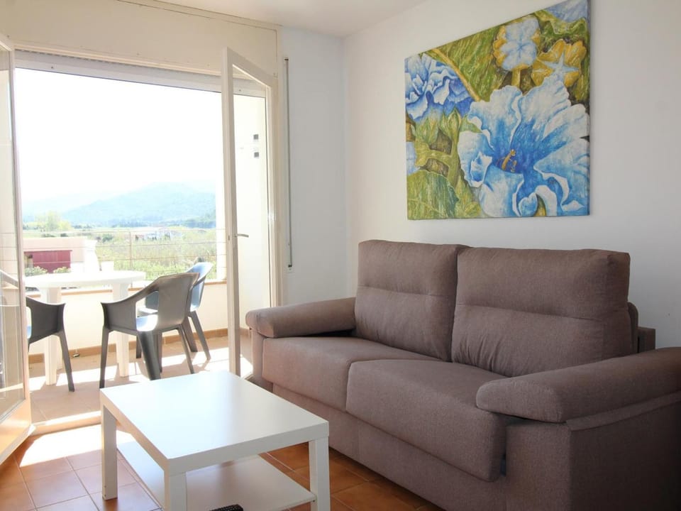 Ático confortable, à 20m de la plage La Ribera, avec terrasse, parking et Wifi, pour 4 personnes - ES-228-56 Apartment in Alt Empordà