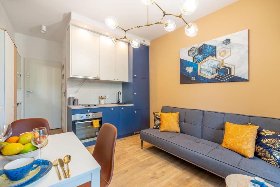 Kitchen or kitchenette, Living room, stove