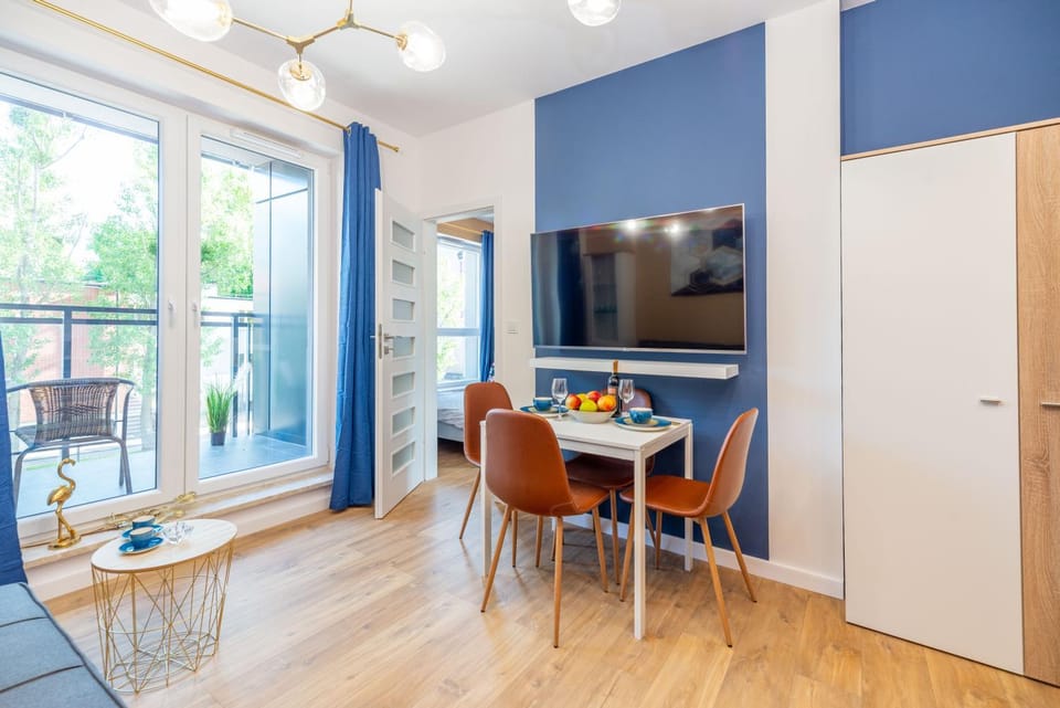 TV and multimedia, Balcony/Terrace, Living room, wardrobe