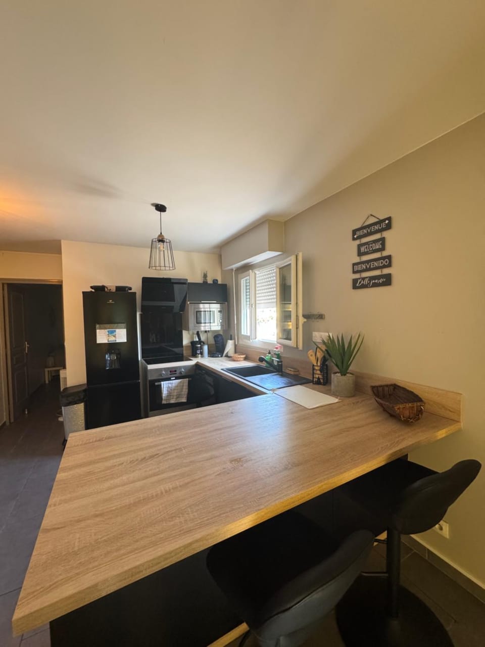 Agréable T2 traversant RDC avec terrasse - balcon - Parking 2 places - Clim portative Apartment in Montpellier