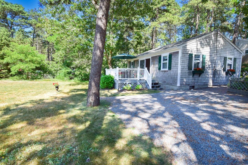 Private Association Pool Great Location House in Wellfleet