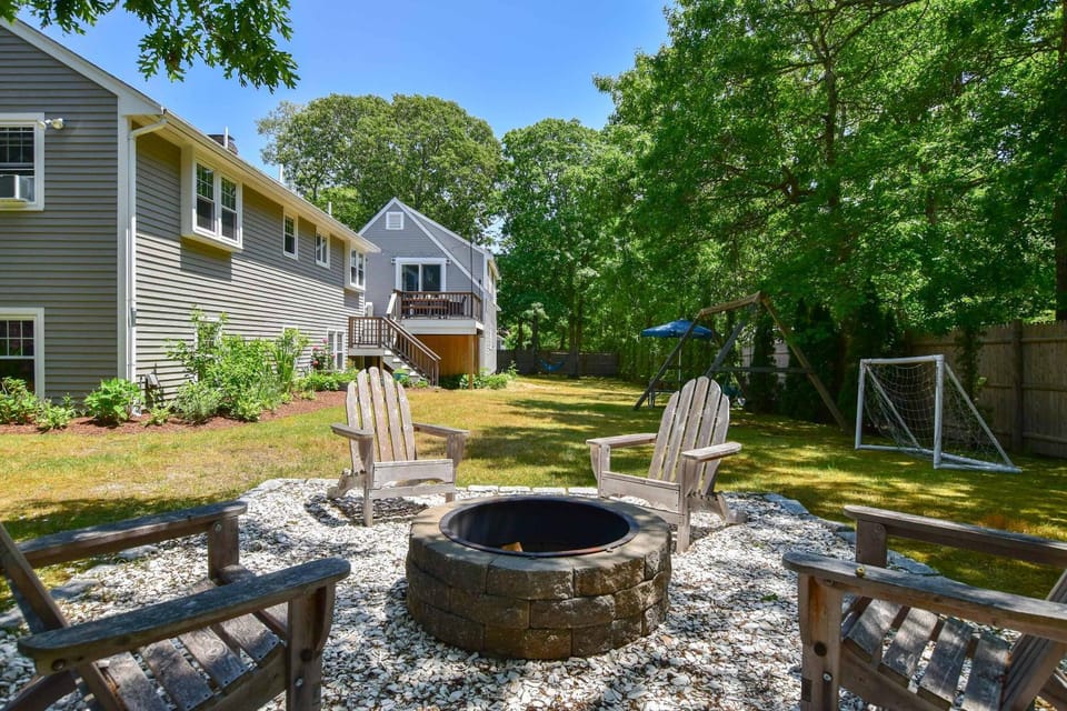 Minutes to Private Association House in North Eastham