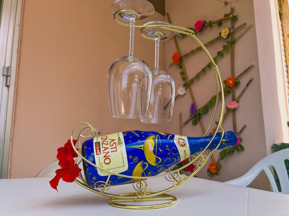 Food and drinks, Decorative detail, Drinks, Alcoholic drinks