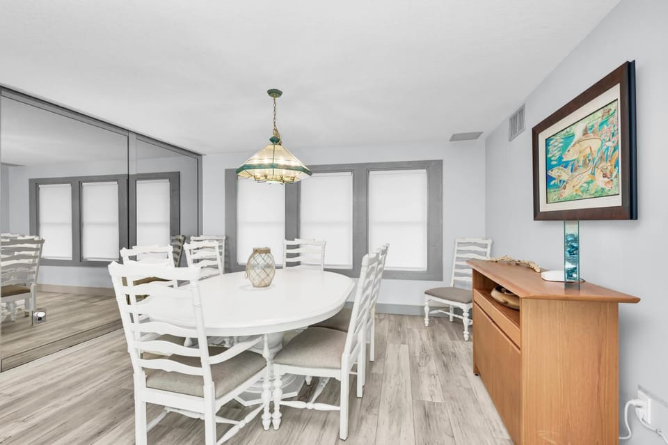 Bay House Retreat managed by Beach Retreats House in Bayshore Gardens