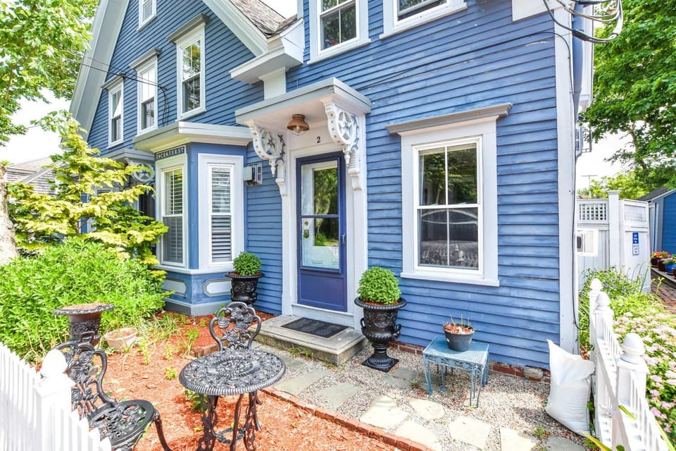 Gas Fireplace Front Patio & Parking Spot House in Provincetown