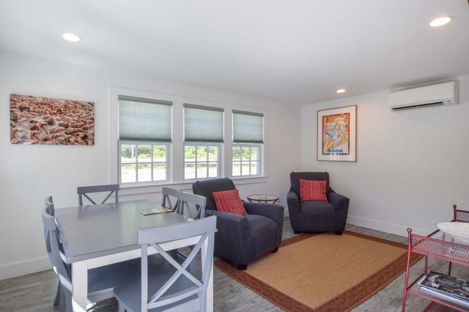 Condo w Beach Access & Water Views House in Provincetown