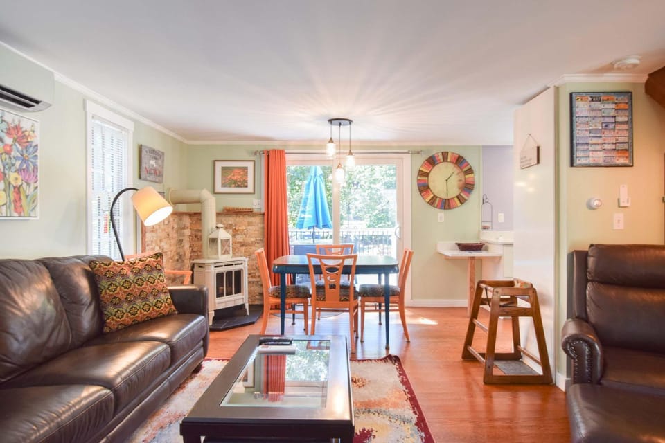 Home Near Oceanside Beaches Dog Friendly House in Wellfleet