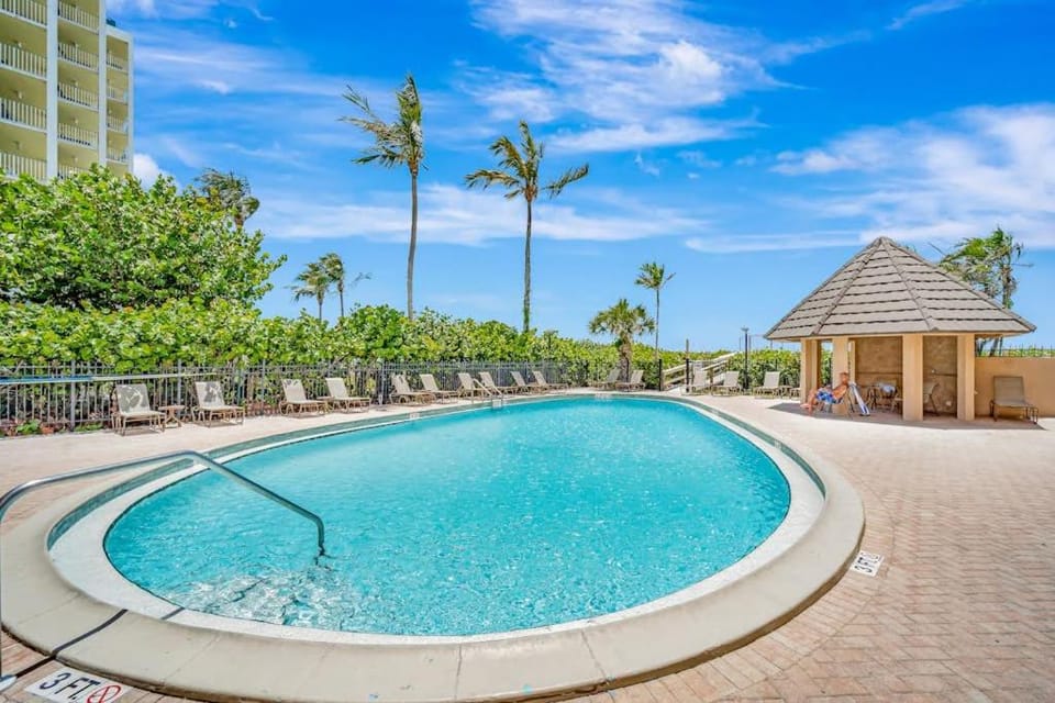 Sunsets and Seashells at Sea Winds House in Marco Island