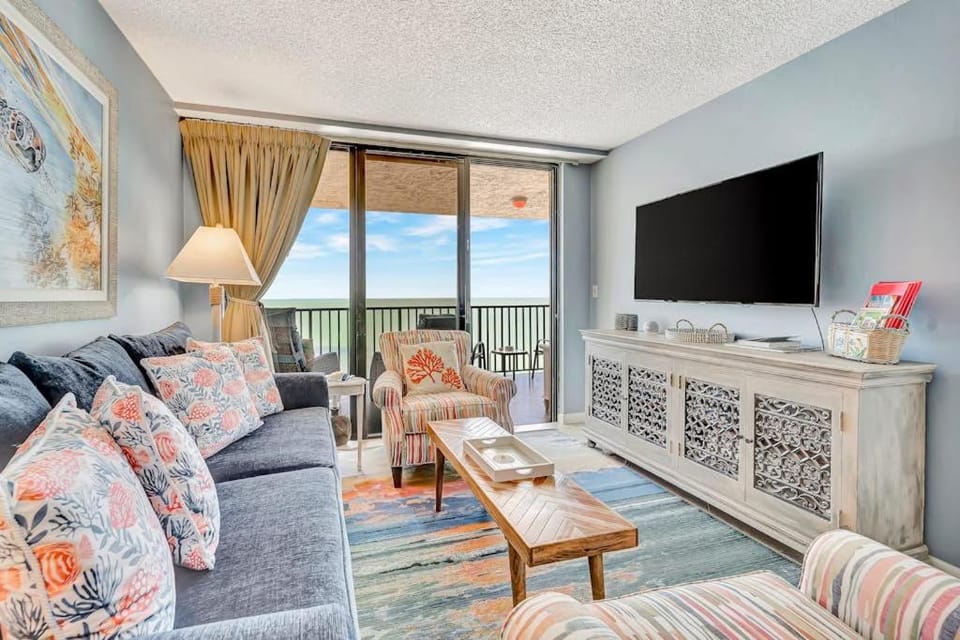 Sunsets and Seashells at Sea Winds House in Marco Island