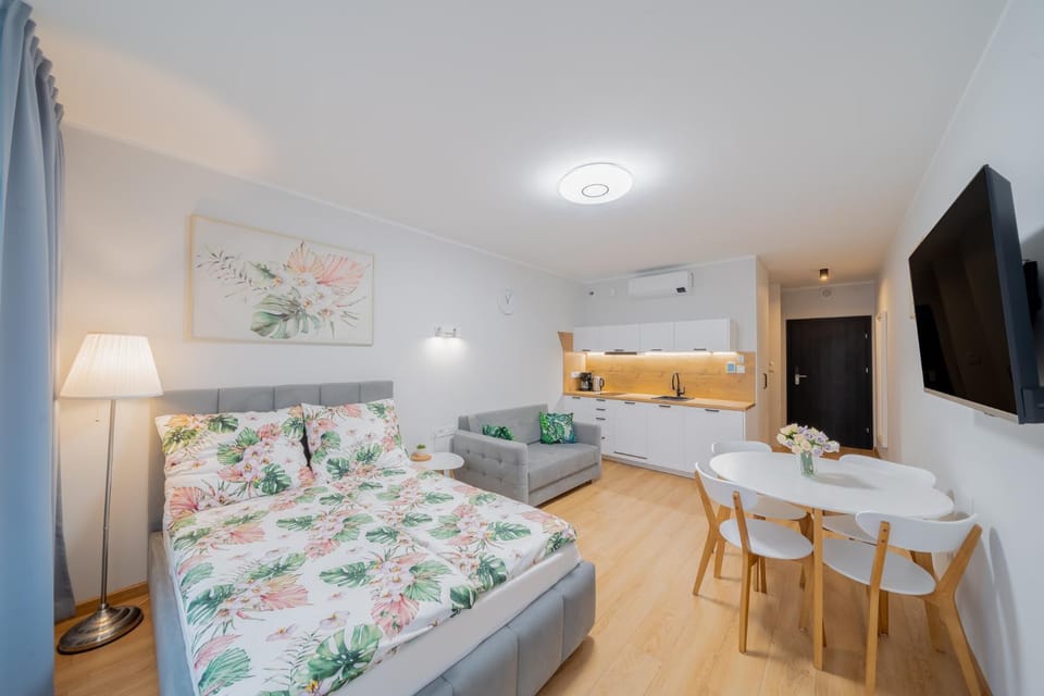 Kitchen or kitchenette, Living room, Seating area