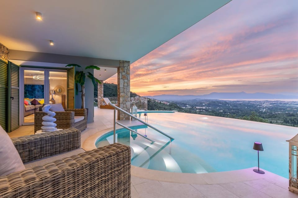 View (from property/room), Balcony/Terrace, Pool view, Swimming pool, sunbed