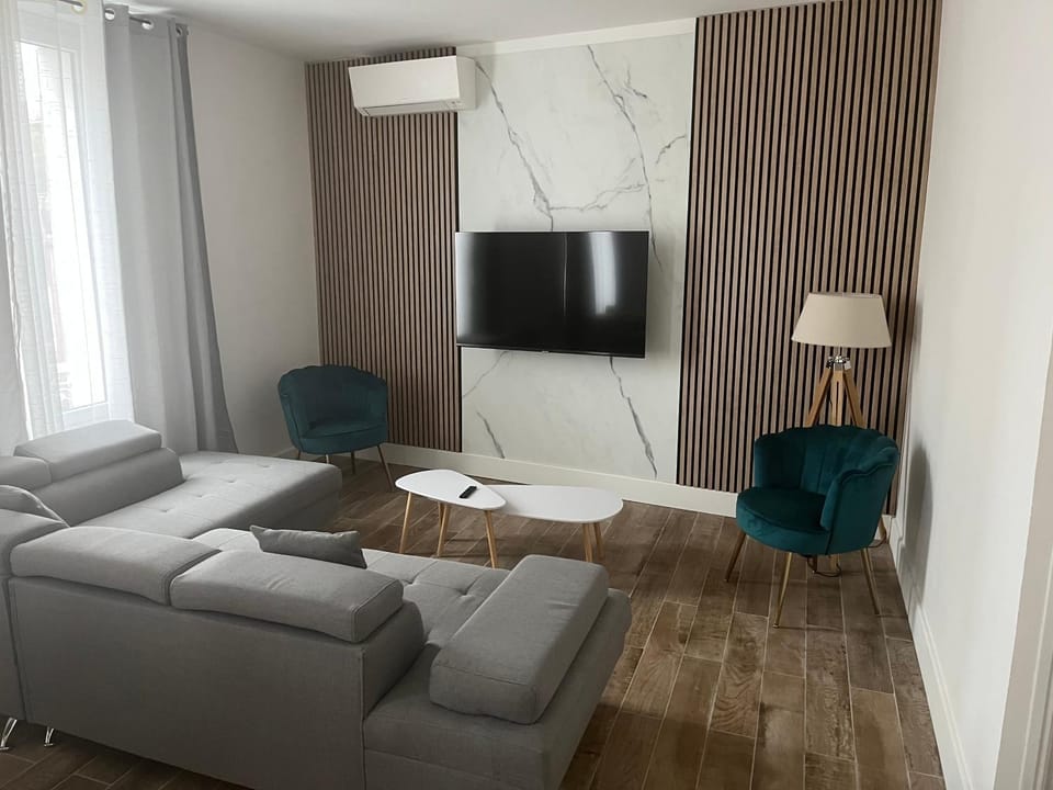 Le Victor  Apartment in Saint-Raphael