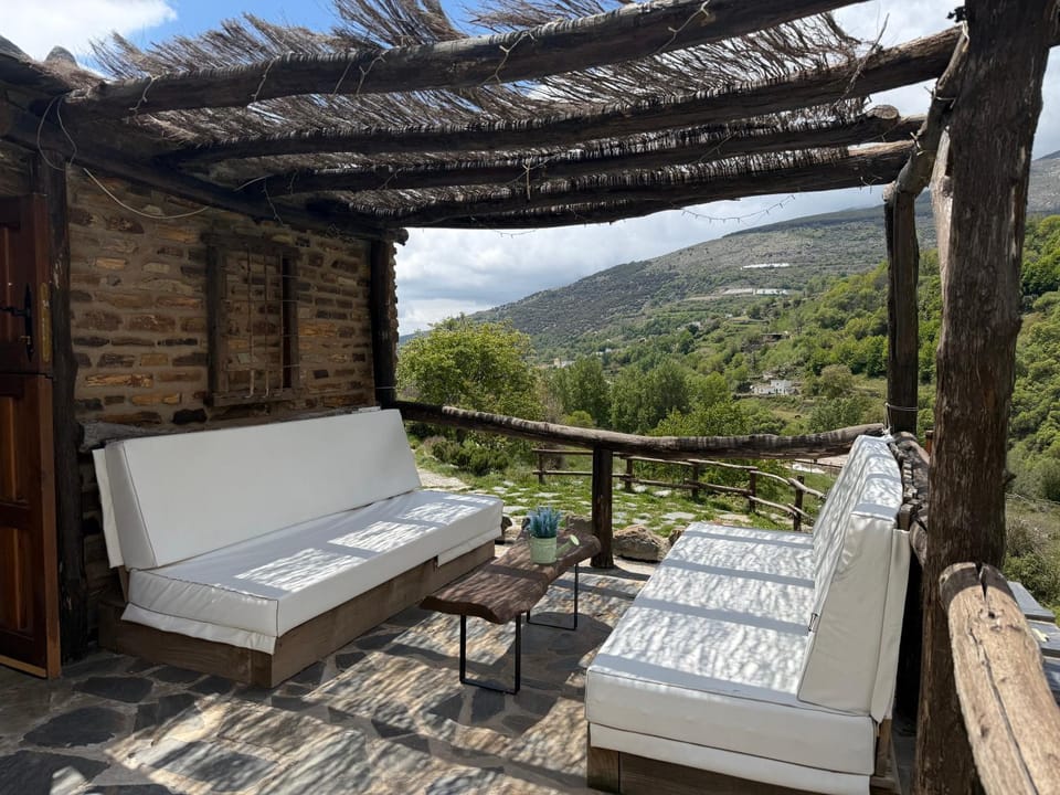 CASA RURAL CORTIJO MOLINO ALTERO Chalet in Alpujarra Granadina
