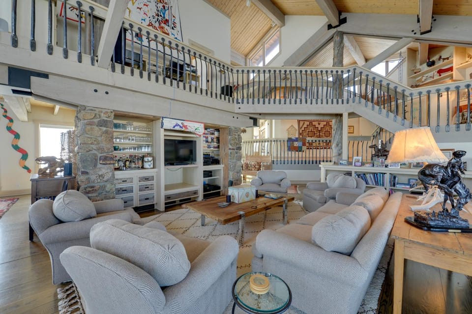 Cora Home w/ Mountain Views - Fishing On-Site! House in Wyoming