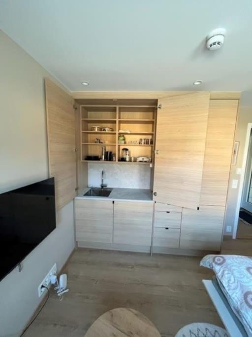 Kitchen or kitchenette, wardrobe