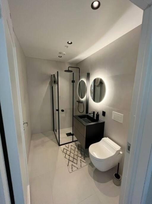 Shower, Toilet, Bathroom