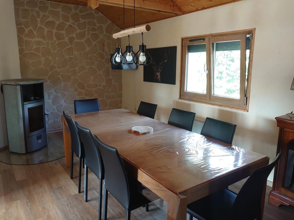 TV and multimedia, Dining area