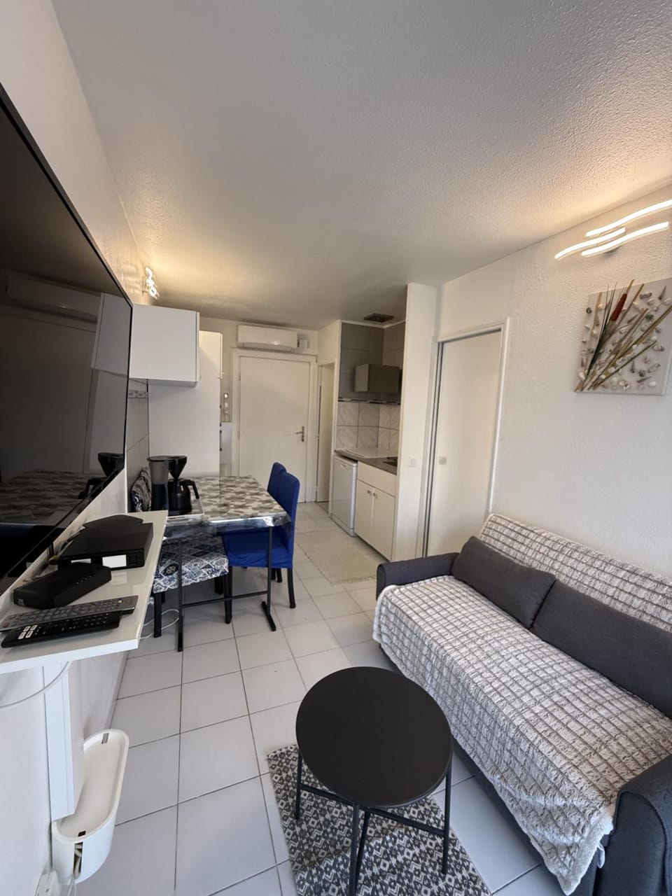 TV and multimedia, Living room, internet