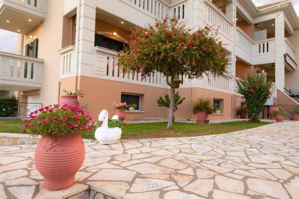 Lady Elena Hotel Apartment in Peloponnese, Western Greece and the Ionian