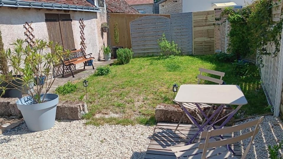 L'Authentique Country House in Centre-Val de Loire