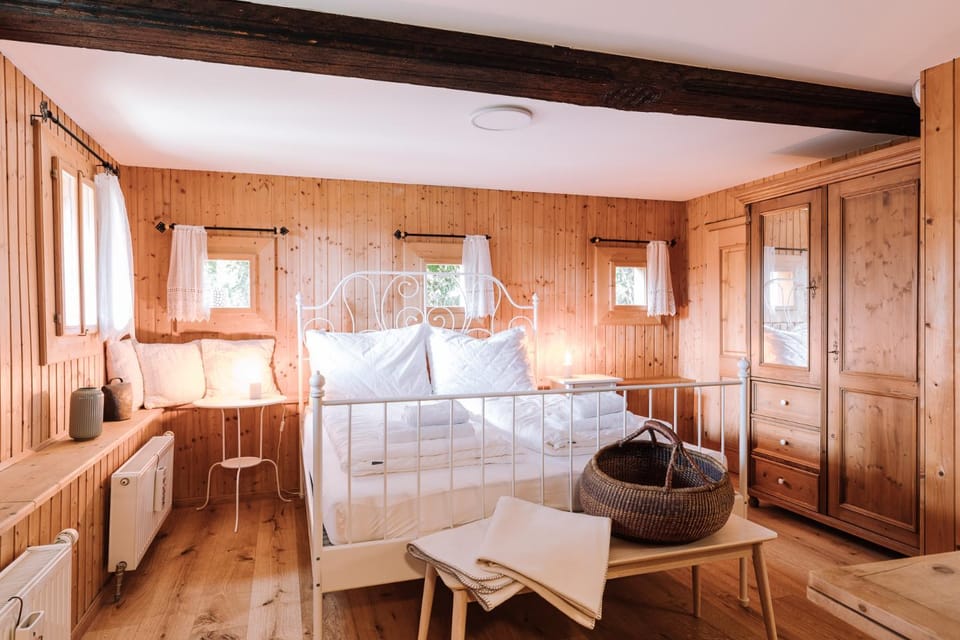 Bed, Bedroom, wardrobe