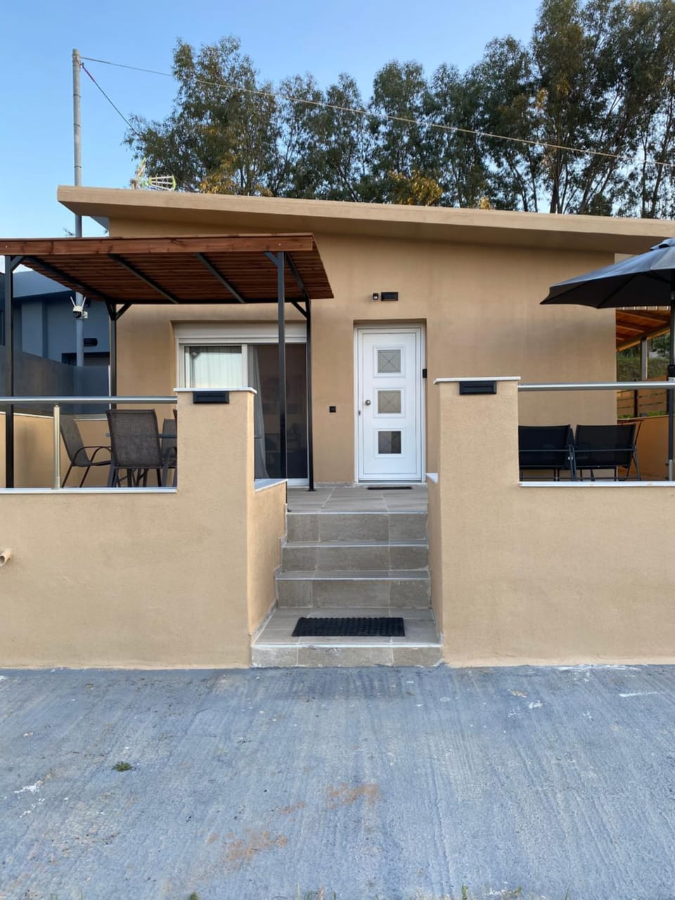 Property building, Balcony/Terrace