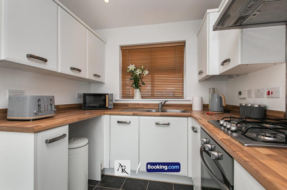 Coffee/tea facilities, Kitchen or kitchenette, dishwasher, minibar, pet friendly