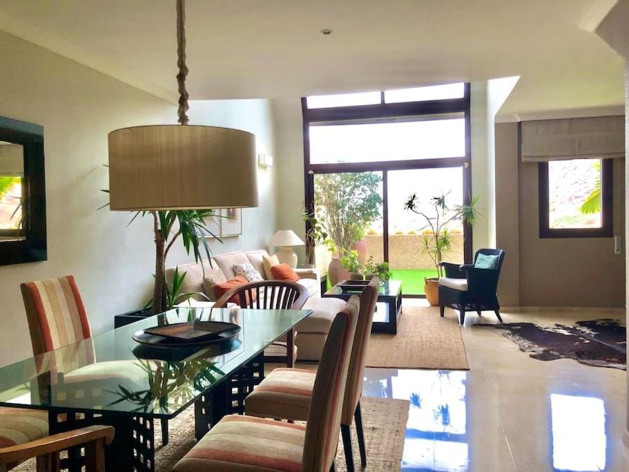 Precioso chalet en Santa Cruz con piscina House in Santa Cruz de Tenerife