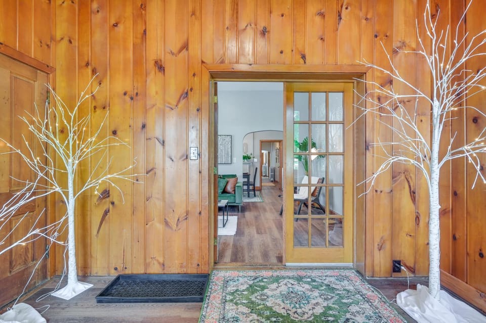 Cozy Pennsylvania Retreat Near Hiking & Golfing! Apartment in Bedford