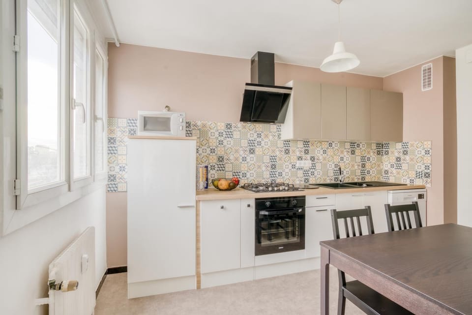 Communal kitchen, kitchen